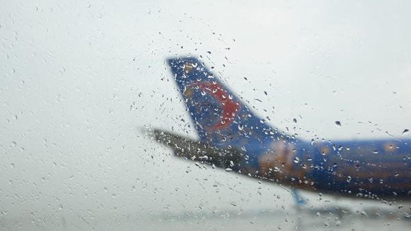 東航北京有條不紊應對雷雨大面積航班延誤